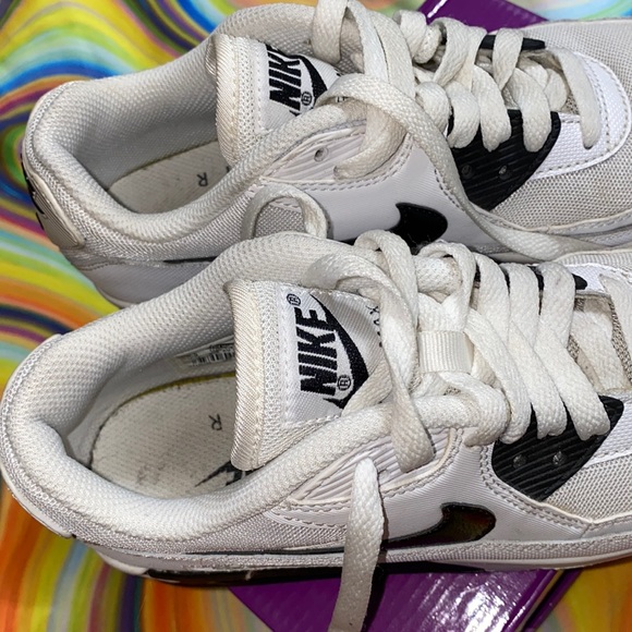 Nike Air Max 90 - Picture 2 of 5